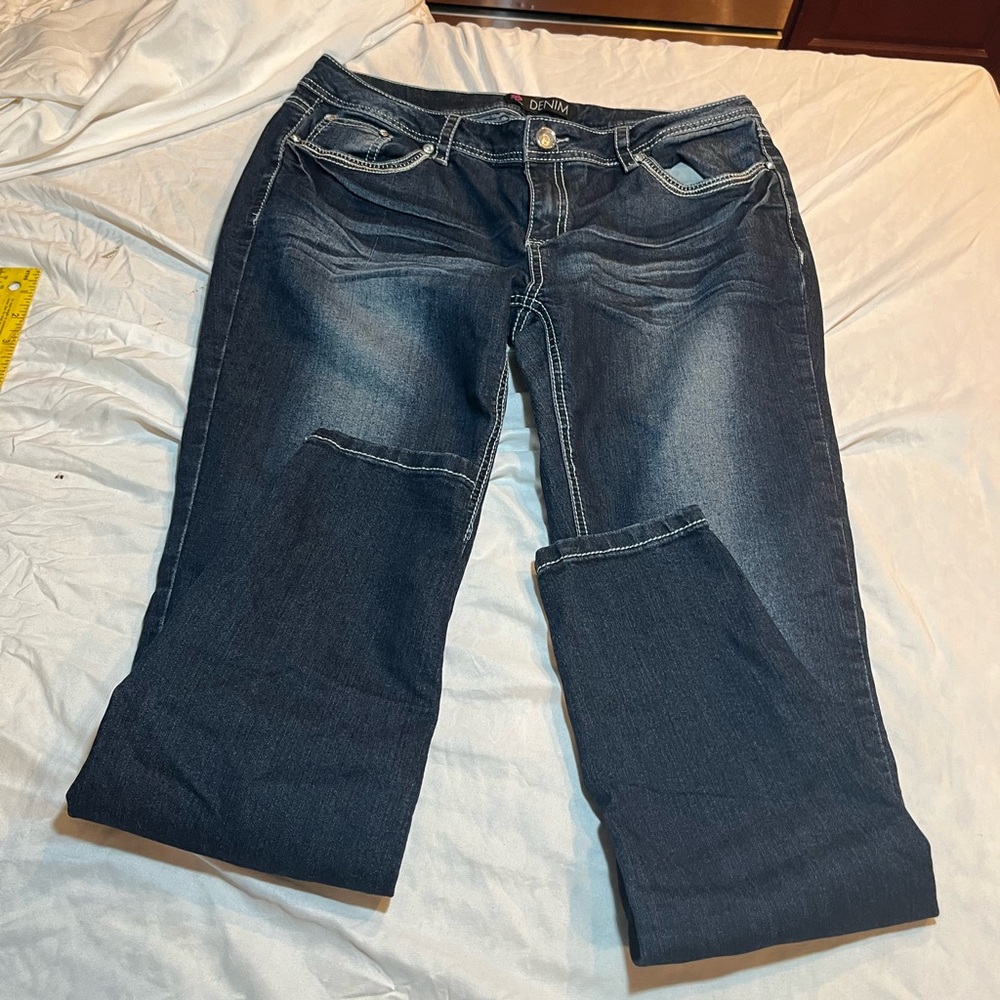 Denim by Bebe Dark Blue Women’s Denim Jeans size 31
